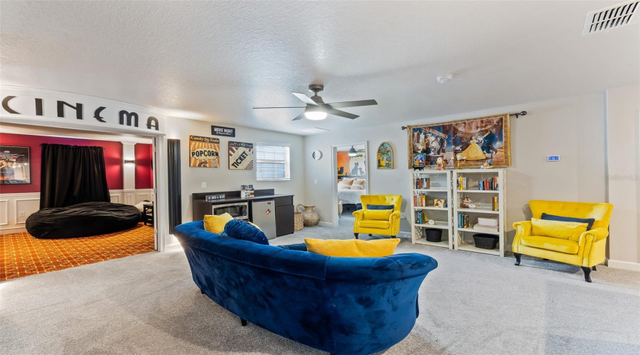 DAVENPORT, Florida 33896, 8 Bedrooms Bedrooms, ,5 BathroomsBathrooms,Residential,For Sale,FLANGE,0,MFRL4955293