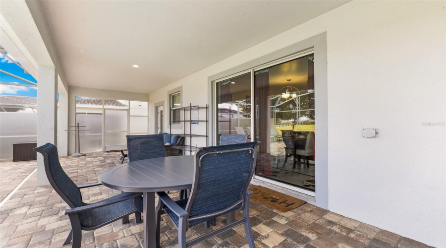 DAVENPORT, Florida 33896, 8 Bedrooms Bedrooms, ,5 BathroomsBathrooms,Residential,For Sale,FLANGE,0,MFRL4955293