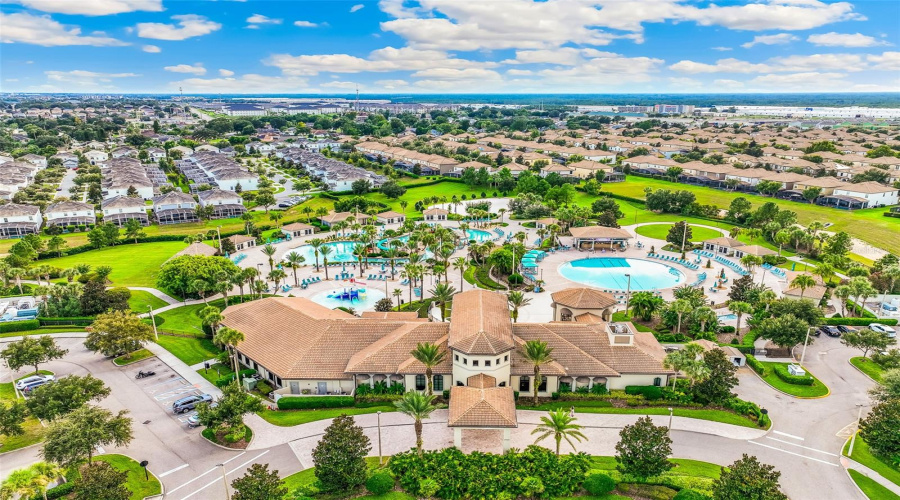 DAVENPORT, Florida 33896, 8 Bedrooms Bedrooms, ,5 BathroomsBathrooms,Residential,For Sale,FLANGE,0,MFRL4955293