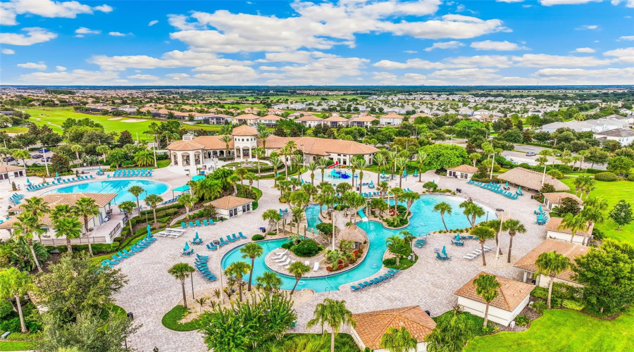 DAVENPORT, Florida 33896, 8 Bedrooms Bedrooms, ,5 BathroomsBathrooms,Residential,For Sale,FLANGE,0,MFRL4955293