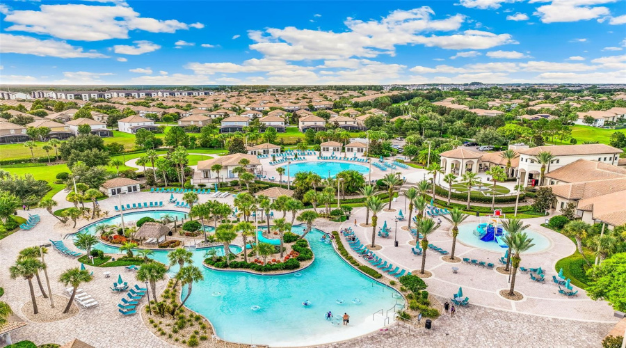 DAVENPORT, Florida 33896, 8 Bedrooms Bedrooms, ,5 BathroomsBathrooms,Residential,For Sale,FLANGE,0,MFRL4955293