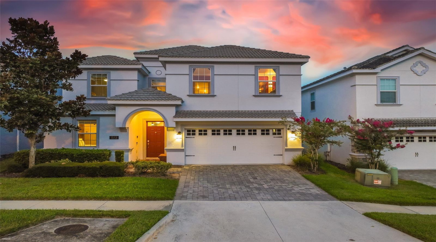 DAVENPORT, Florida 33896, 8 Bedrooms Bedrooms, ,5 BathroomsBathrooms,Residential,For Sale,FLANGE,0,MFRL4955293