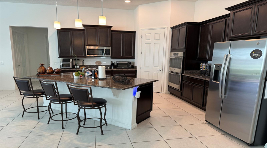 KISSIMMEE, Florida 34746, 4 Bedrooms Bedrooms, ,3 BathroomsBathrooms,Residential,For Sale,BOWFIN,0,MFRO6336714