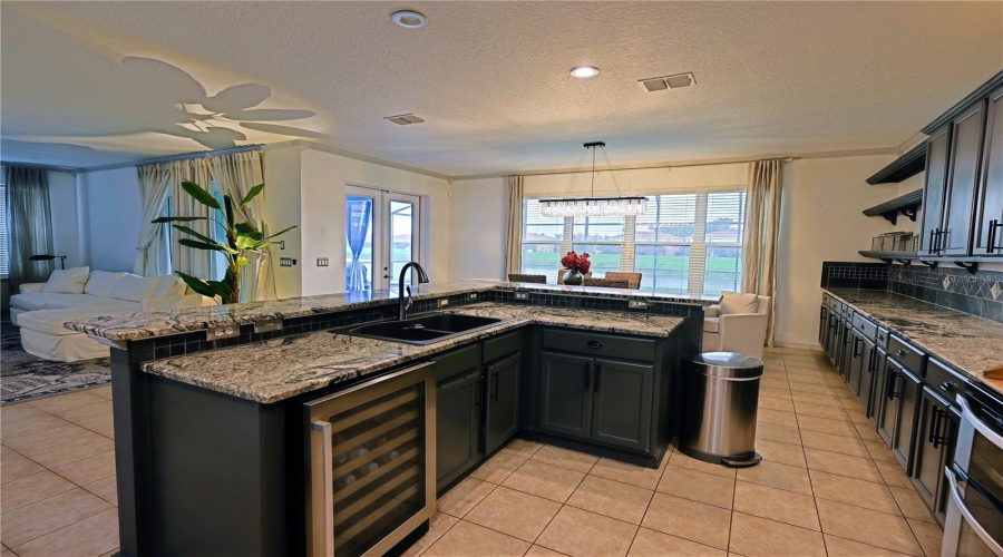 KISSIMMEE, Florida 34746, 6 Bedrooms Bedrooms, ,7 BathroomsBathrooms,Residential,For Sale,MARCELLO,0,MFRO6328908