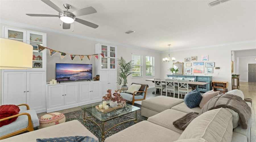 KISSIMMEE, Florida 34746, 4 Bedrooms Bedrooms, ,3 BathroomsBathrooms,Residential,For Sale,STORYTELLING,0,MFRO6305407