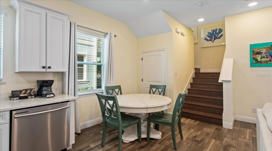 KISSIMMEE, Florida 34747, 2 Bedrooms Bedrooms, ,2 BathroomsBathrooms,Residential,For Sale,KNEE DEEP,0,MFRO6334138