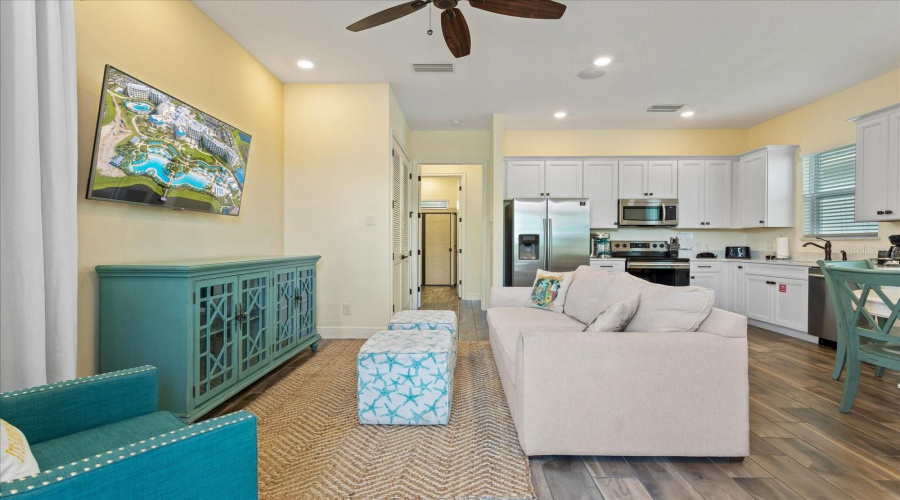 KISSIMMEE, Florida 34747, 2 Bedrooms Bedrooms, ,2 BathroomsBathrooms,Residential,For Sale,KNEE DEEP,0,MFRO6334138