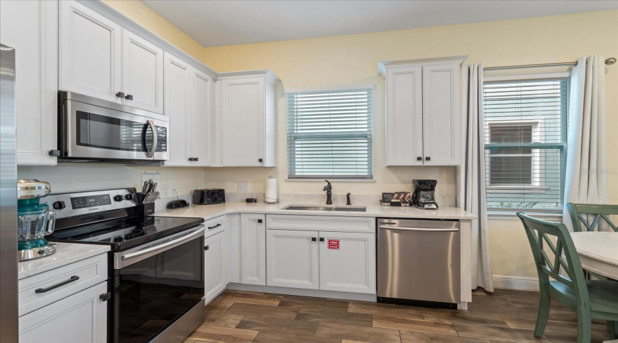 KISSIMMEE, Florida 34747, 2 Bedrooms Bedrooms, ,2 BathroomsBathrooms,Residential,For Sale,KNEE DEEP,0,MFRO6334138