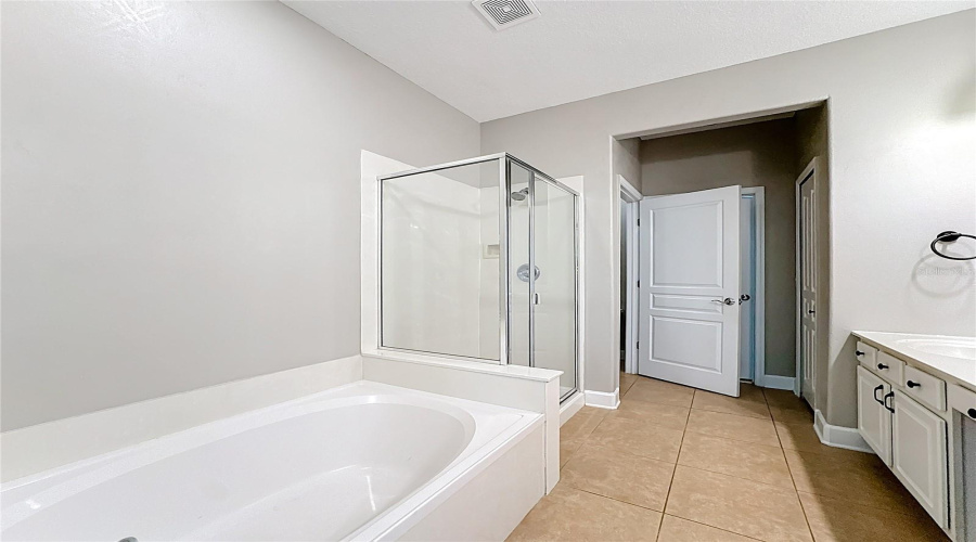 DAVENPORT, Florida 33896, 3 Bedrooms Bedrooms, ,2 BathroomsBathrooms,Residential,For Sale,SARDINIA,0,MFRO6333891
