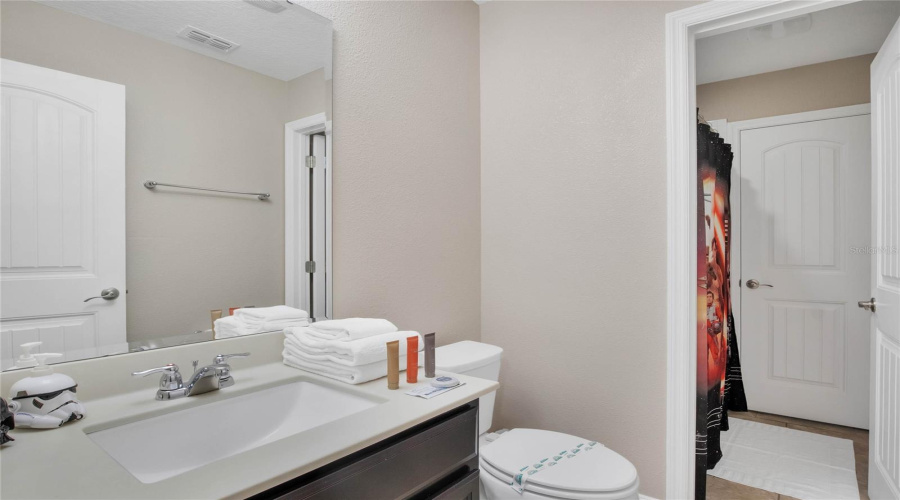 DAVENPORT, Florida 33837, 5 Bedrooms Bedrooms, ,5 BathroomsBathrooms,Residential,For Sale,OAKTREE,0,MFRS5133053