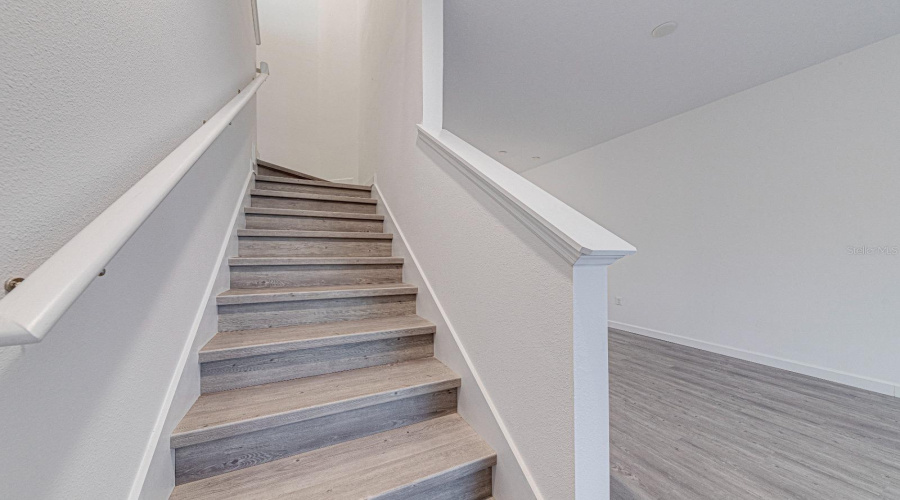 DAVENPORT, Florida 33896, 5 Bedrooms Bedrooms, ,4 BathroomsBathrooms,Residential,For Sale,FAMAGUSTA,0,MFRO6337860