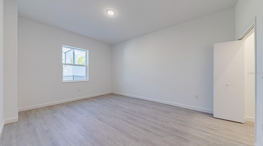 DAVENPORT, Florida 33896, 5 Bedrooms Bedrooms, ,4 BathroomsBathrooms,Residential,For Sale,FAMAGUSTA,0,MFRO6337860