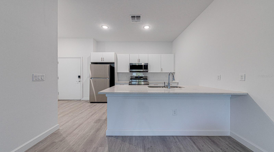 DAVENPORT, Florida 33896, 5 Bedrooms Bedrooms, ,4 BathroomsBathrooms,Residential,For Sale,FAMAGUSTA,0,MFRO6337860