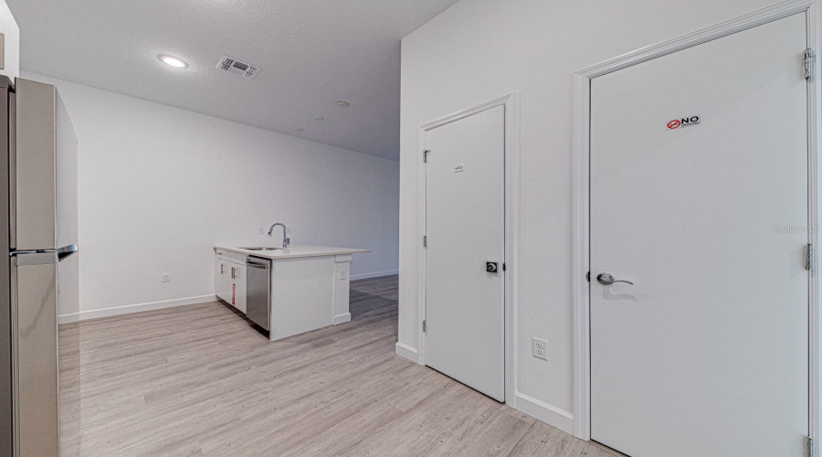 DAVENPORT, Florida 33896, 5 Bedrooms Bedrooms, ,4 BathroomsBathrooms,Residential,For Sale,FAMAGUSTA,0,MFRO6337860