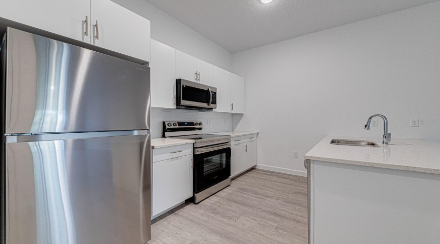 DAVENPORT, Florida 33896, 5 Bedrooms Bedrooms, ,4 BathroomsBathrooms,Residential,For Sale,FAMAGUSTA,0,MFRO6337860