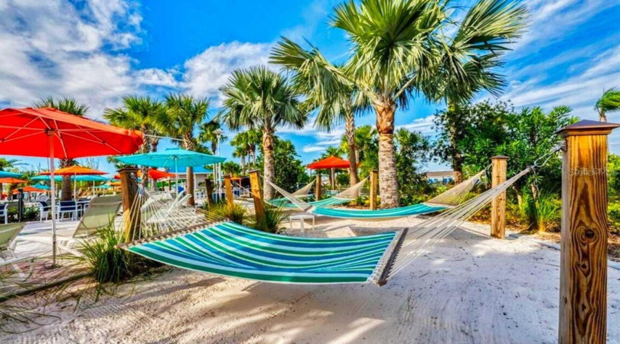 DAVENPORT, Florida 33897, 5 Bedrooms Bedrooms, ,4 BathroomsBathrooms,Residential,For Sale,JETTY,0,MFRO6336953