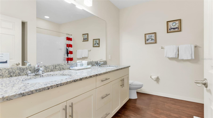 KISSIMMEE, Florida 34747, 3 Bedrooms Bedrooms, ,2 BathroomsBathrooms,Residential,For Sale,OYSTER,0,MFRO6338002