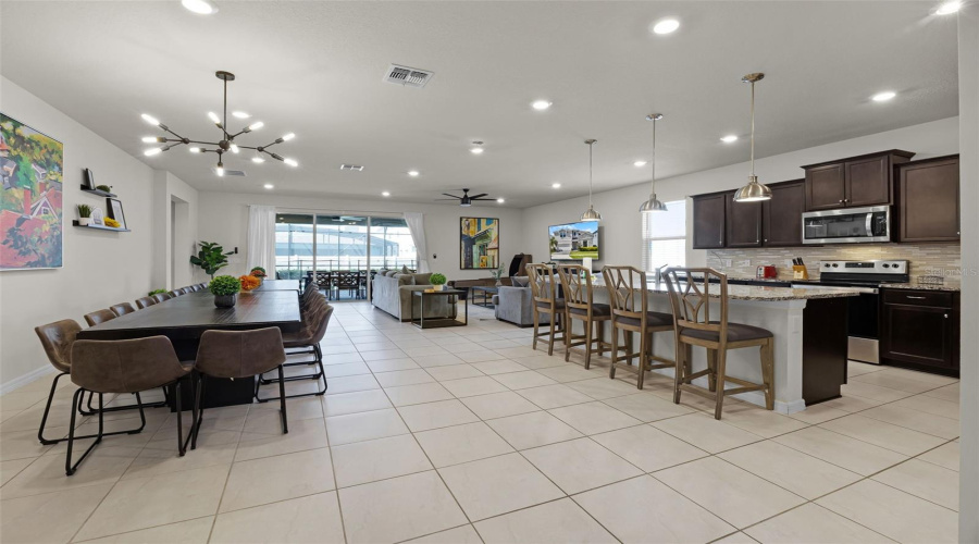 DAVENPORT, Florida 33897, 8 Bedrooms Bedrooms, ,6 BathroomsBathrooms,Residential,For Sale,LAVENDER,0,MFRS5133131