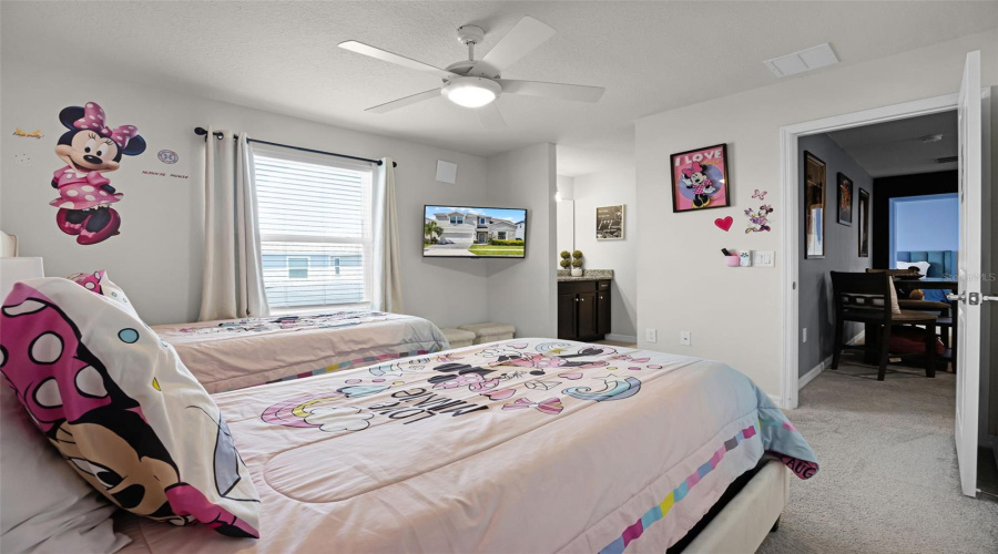 DAVENPORT, Florida 33897, 8 Bedrooms Bedrooms, ,6 BathroomsBathrooms,Residential,For Sale,LAVENDER,0,MFRS5133131