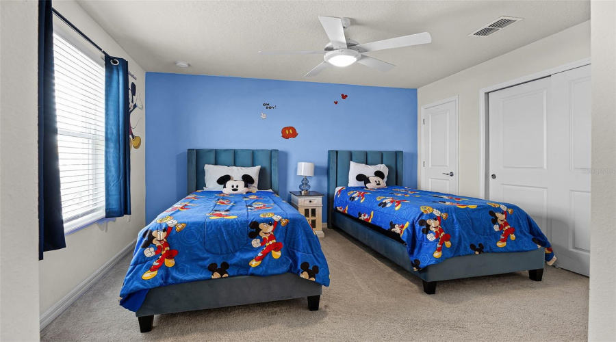 DAVENPORT, Florida 33897, 8 Bedrooms Bedrooms, ,6 BathroomsBathrooms,Residential,For Sale,LAVENDER,0,MFRS5133131