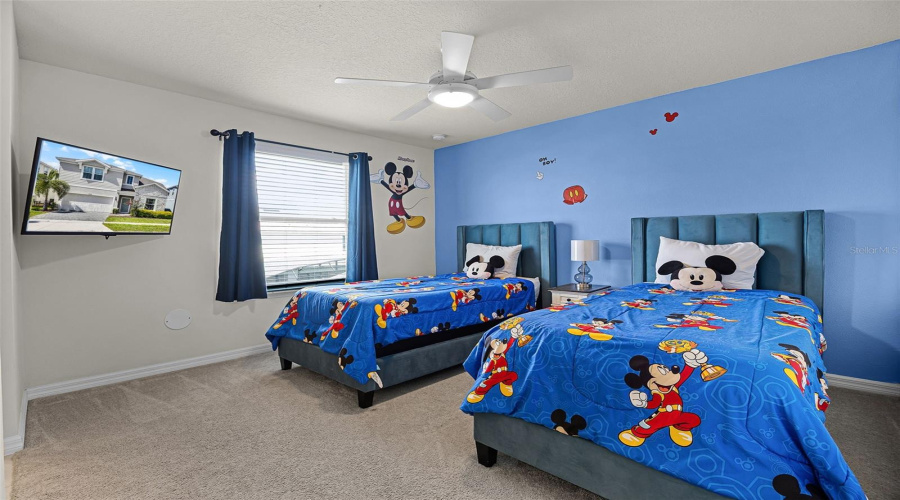 DAVENPORT, Florida 33897, 8 Bedrooms Bedrooms, ,6 BathroomsBathrooms,Residential,For Sale,LAVENDER,0,MFRS5133131