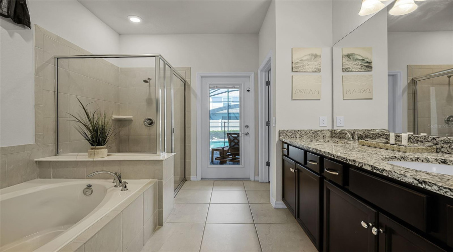 DAVENPORT, Florida 33897, 8 Bedrooms Bedrooms, ,6 BathroomsBathrooms,Residential,For Sale,LAVENDER,0,MFRS5133131