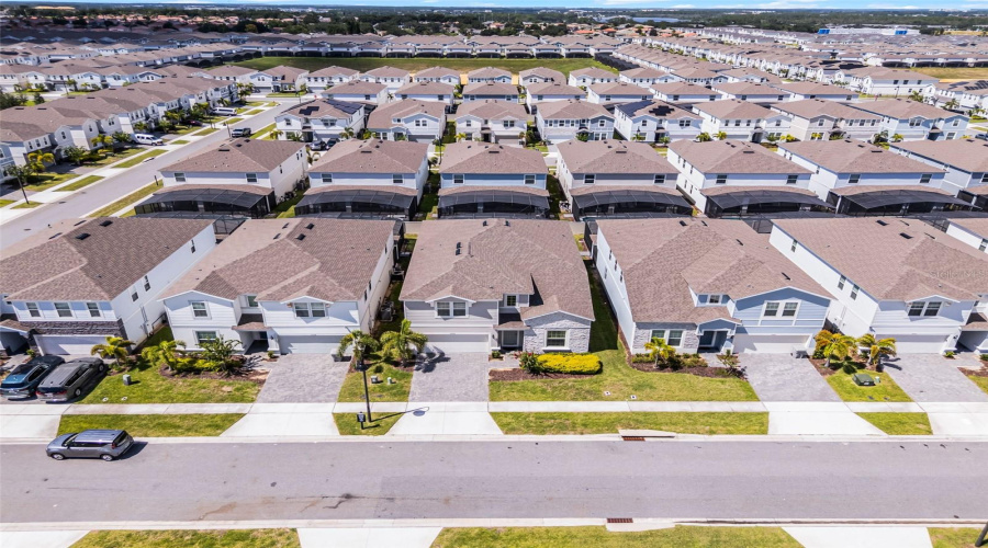 DAVENPORT, Florida 33897, 8 Bedrooms Bedrooms, ,6 BathroomsBathrooms,Residential,For Sale,LAVENDER,0,MFRS5133131