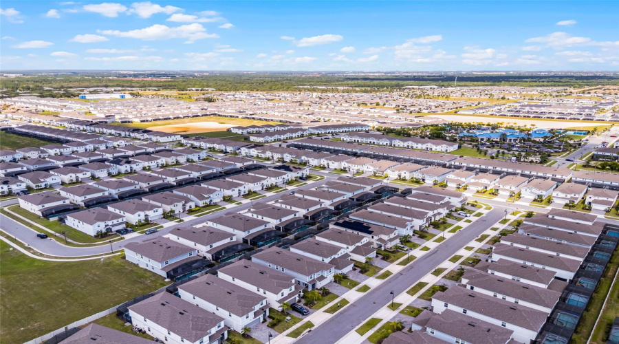 DAVENPORT, Florida 33897, 8 Bedrooms Bedrooms, ,6 BathroomsBathrooms,Residential,For Sale,LAVENDER,0,MFRS5133131