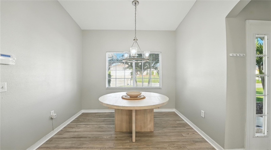 DAVENPORT, Florida 33897, 4 Bedrooms Bedrooms, ,2 BathroomsBathrooms,Residential,For Sale,HILLCREST,0,MFRO6335587