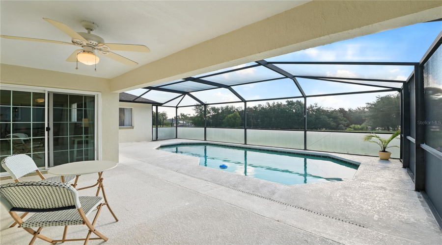 DAVENPORT, Florida 33897, 4 Bedrooms Bedrooms, ,2 BathroomsBathrooms,Residential,For Sale,HILLCREST,0,MFRO6335587