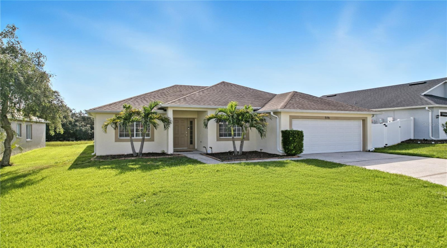 DAVENPORT, Florida 33897, 4 Bedrooms Bedrooms, ,2 BathroomsBathrooms,Residential,For Sale,HILLCREST,0,MFRO6335587