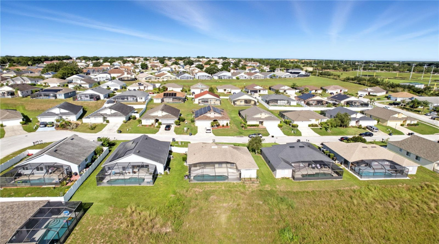 DAVENPORT, Florida 33897, 4 Bedrooms Bedrooms, ,2 BathroomsBathrooms,Residential,For Sale,HILLCREST,0,MFRO6335587