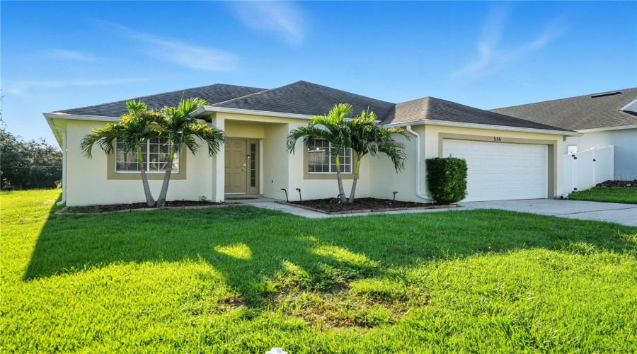 DAVENPORT, Florida 33897, 4 Bedrooms Bedrooms, ,2 BathroomsBathrooms,Residential,For Sale,HILLCREST,0,MFRO6335587