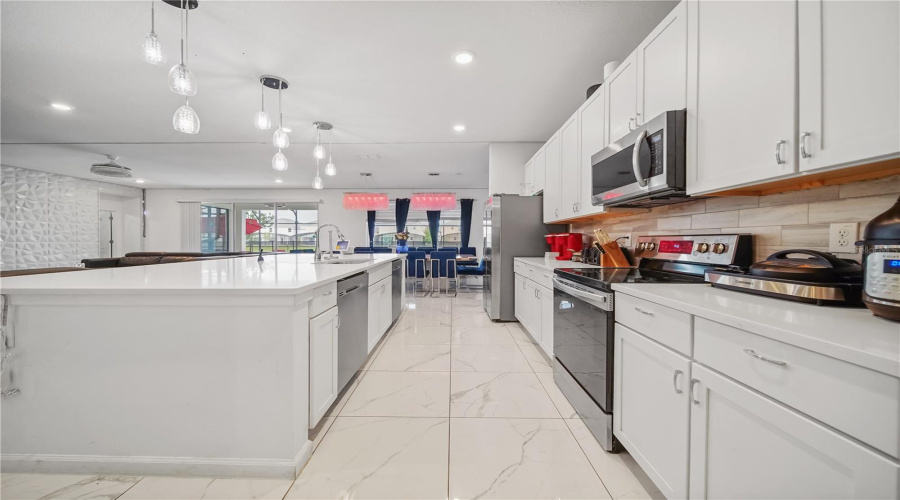 KITCHEN 1