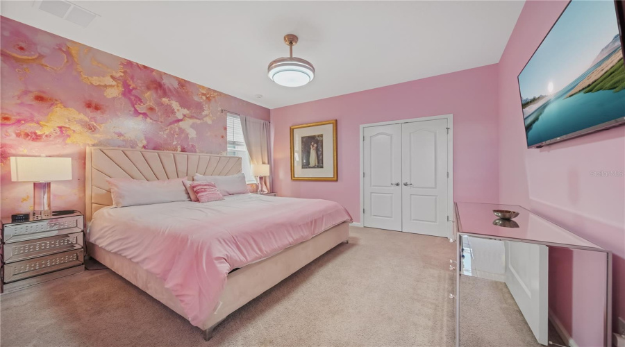 PINK QUARTZ ROOM