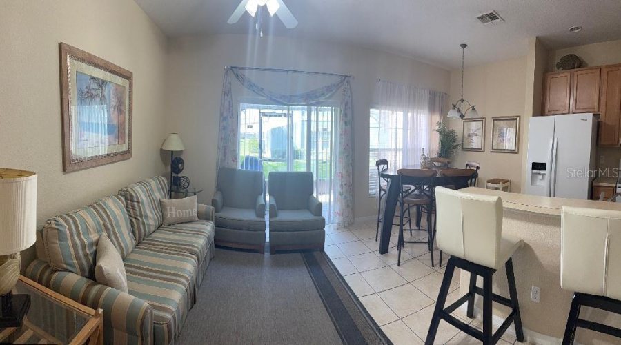 riving room and dinettearea
