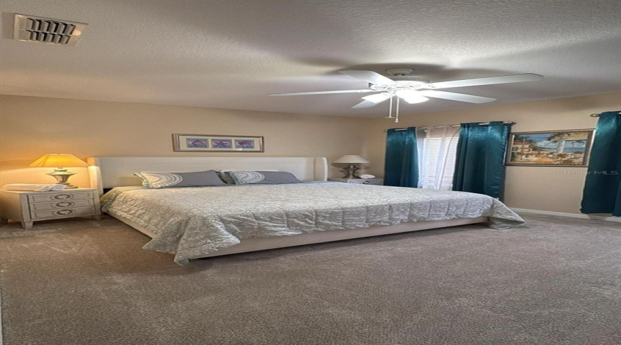 KISSIMMEE, Florida 34746, 4 Bedrooms Bedrooms, ,2 BathroomsBathrooms,Residential,For Sale,CARAVELLE,0,MFRS5132838