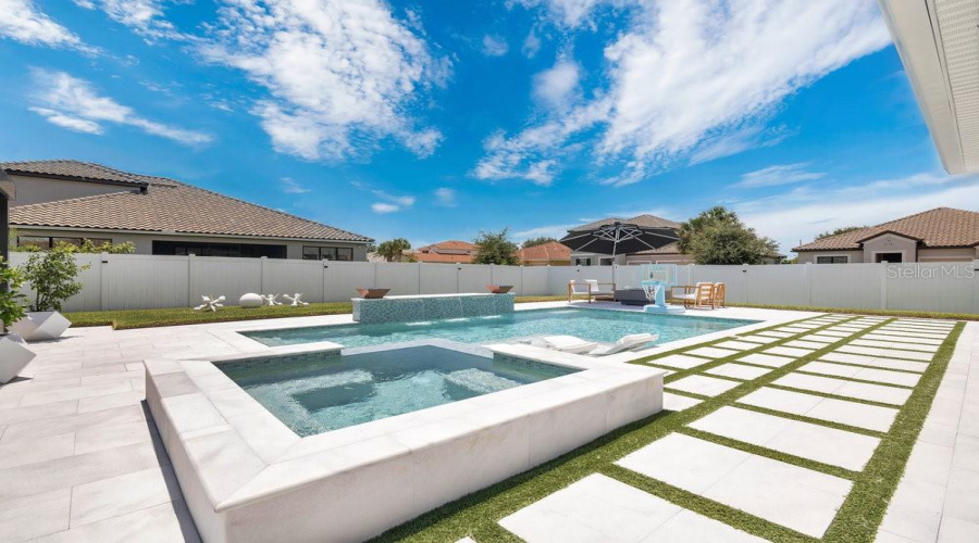 KISSIMMEE, Florida 34746, 3 Bedrooms Bedrooms, ,2 BathroomsBathrooms,Residential,For Sale,GOLDEN KNOT,0,MFRS5133113