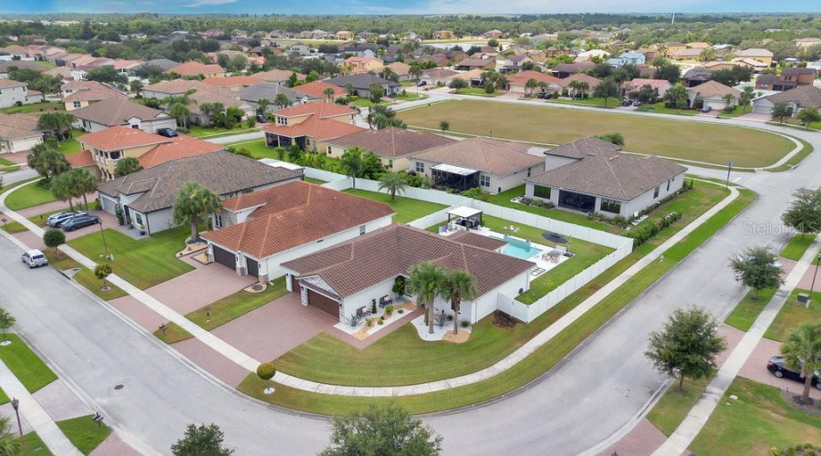 KISSIMMEE, Florida 34746, 3 Bedrooms Bedrooms, ,2 BathroomsBathrooms,Residential,For Sale,GOLDEN KNOT,0,MFRS5133113