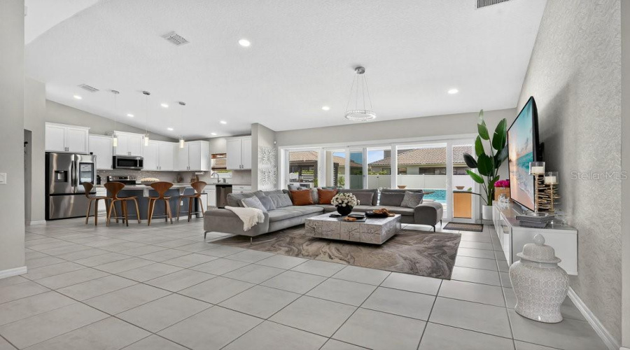 KISSIMMEE, Florida 34746, 3 Bedrooms Bedrooms, ,2 BathroomsBathrooms,Residential,For Sale,GOLDEN KNOT,0,MFRS5133113