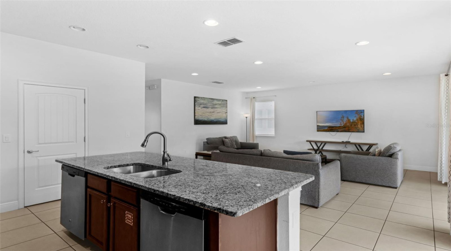 KISSIMMEE, Florida 34747, 6 Bedrooms Bedrooms, ,6 BathroomsBathrooms,Residential,For Sale,MARKER,0,MFRO6337144