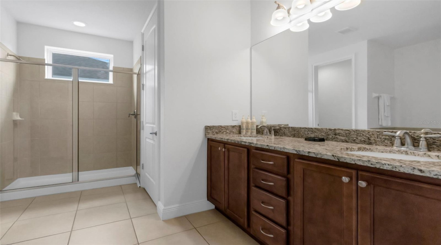 KISSIMMEE, Florida 34747, 6 Bedrooms Bedrooms, ,6 BathroomsBathrooms,Residential,For Sale,MARKER,0,MFRO6337144