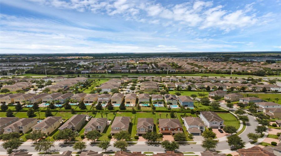KISSIMMEE, Florida 34747, 6 Bedrooms Bedrooms, ,6 BathroomsBathrooms,Residential,For Sale,MARKER,0,MFRO6337144