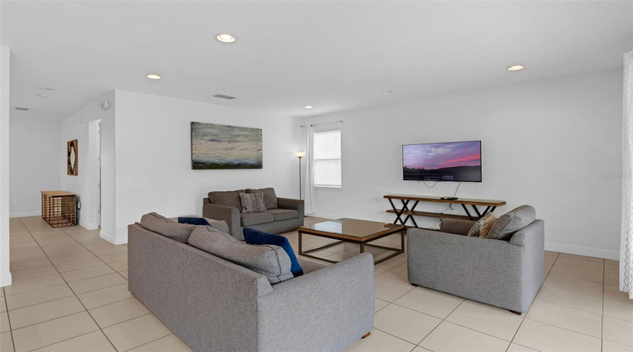 KISSIMMEE, Florida 34747, 6 Bedrooms Bedrooms, ,6 BathroomsBathrooms,Residential,For Sale,MARKER,0,MFRO6337144