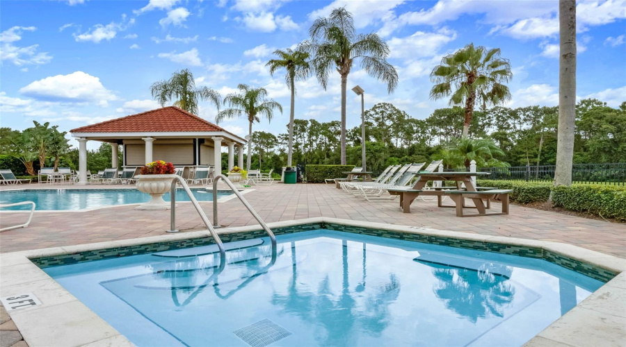 KISSIMMEE, Florida 34747, 3 Bedrooms Bedrooms, ,2 BathroomsBathrooms,Residential,For Sale,CRYSTAL COVE,0,MFRS5132749