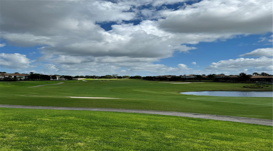 18 Hole Golf Course