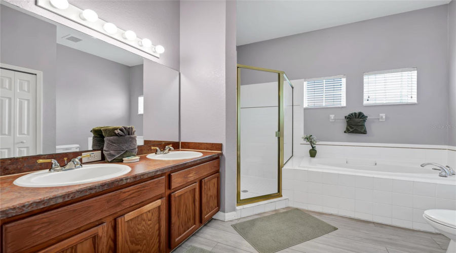 DAVENPORT, Florida 33897, 3 Bedrooms Bedrooms, ,2 BathroomsBathrooms,Residential,For Sale,RUM,0,MFRO6338150