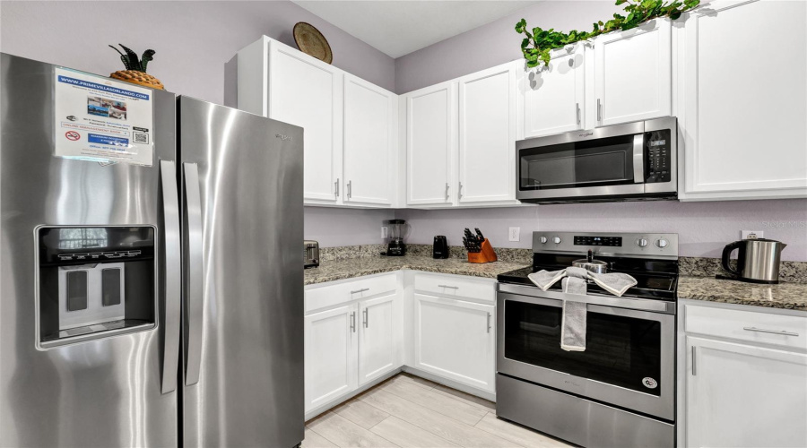 DAVENPORT, Florida 33897, 3 Bedrooms Bedrooms, ,2 BathroomsBathrooms,Residential,For Sale,RUM,0,MFRO6338150