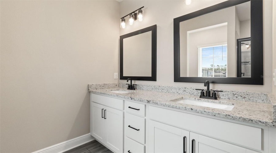KISSIMMEE, Florida 34747, 4 Bedrooms Bedrooms, ,2 BathroomsBathrooms,Residential,For Sale,SOMERSWORTH,0,MFRTB8420409