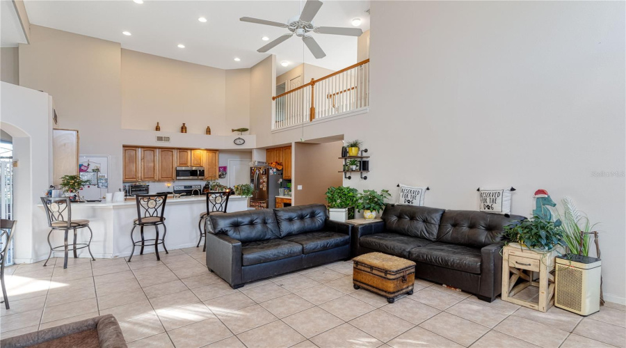 DAVENPORT, Florida 33897, 5 Bedrooms Bedrooms, ,3 BathroomsBathrooms,Residential,For Sale,PRESTWICK,0,MFRO6270051